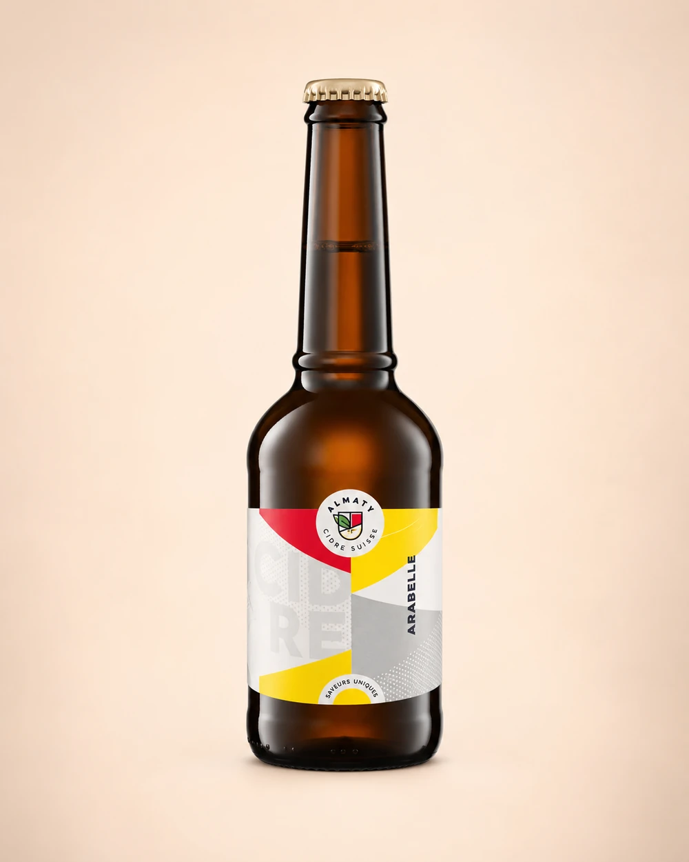 Bouteille de cidre ALMATY Arabelle en studio